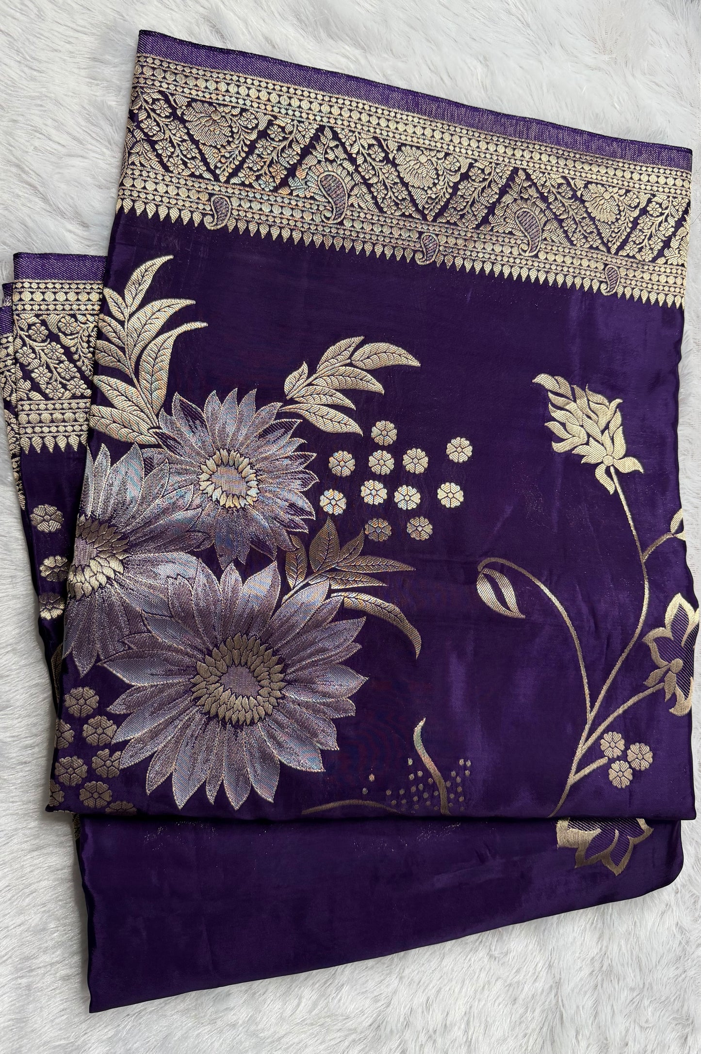 LABH-UG06 DEEP PURPLE RUSSIAN CREPE SILK SAREE.