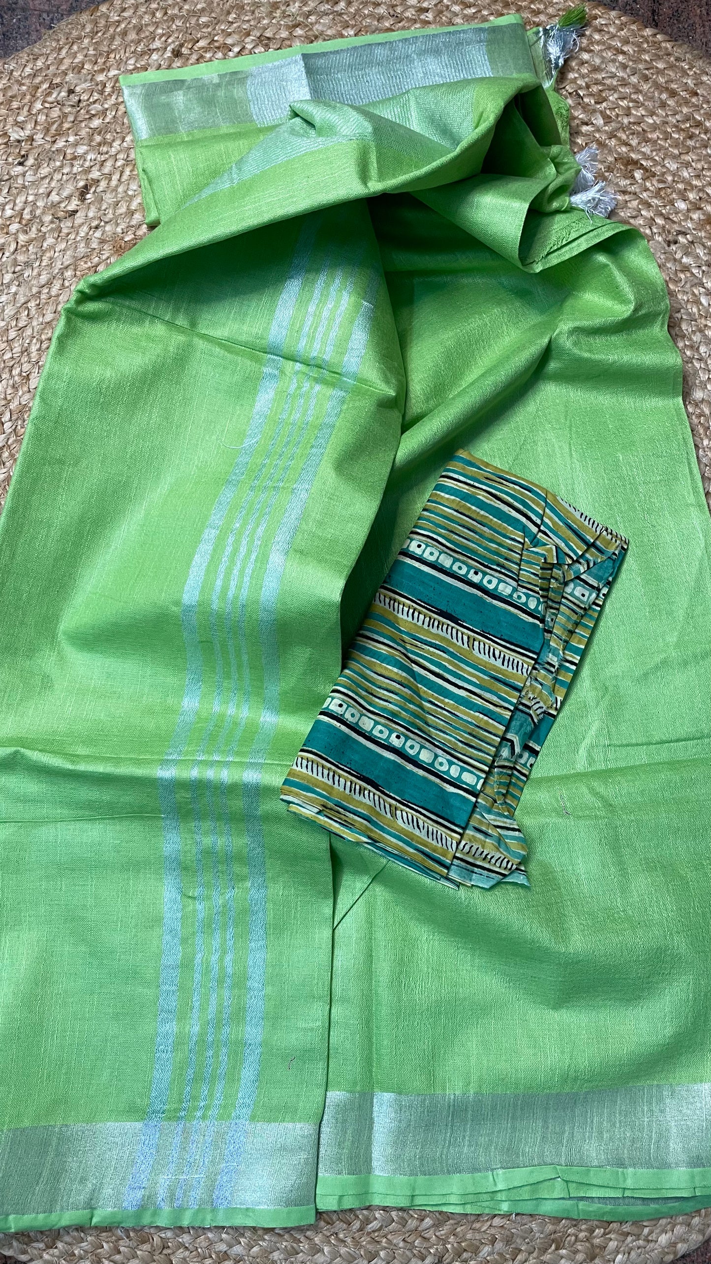 NEON GREEN PURE LINEN COTTON SAREE