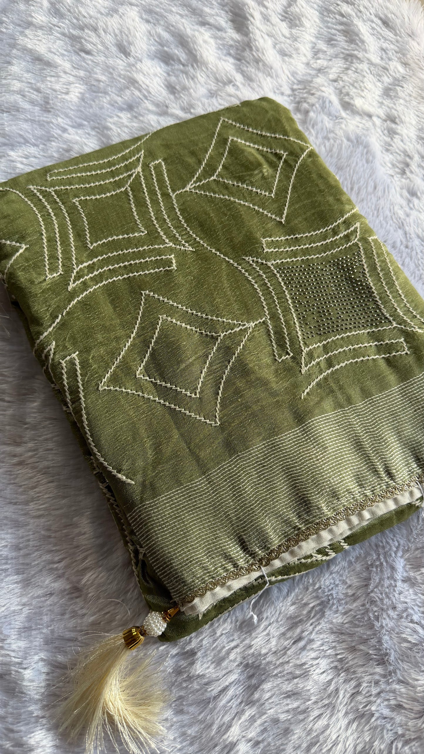 GREEN SEMI TUSSAR SAREE WITH WHITE ART SILK BLOUSE