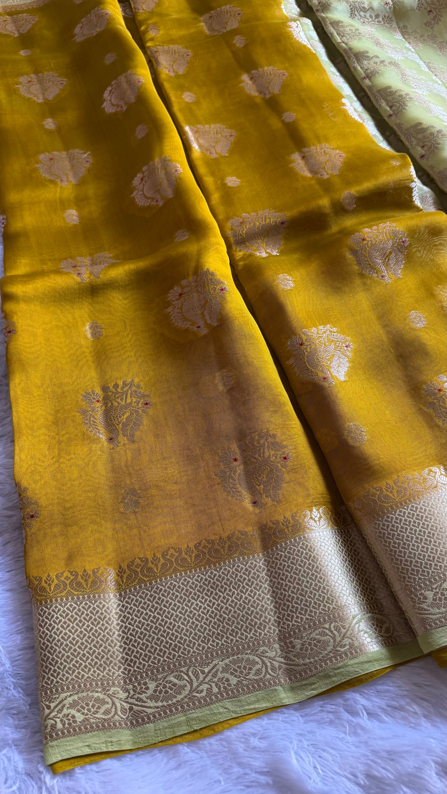 LABH-UG01  ROYAL YELLOW PURE RAW MANGO SILK SAREE.