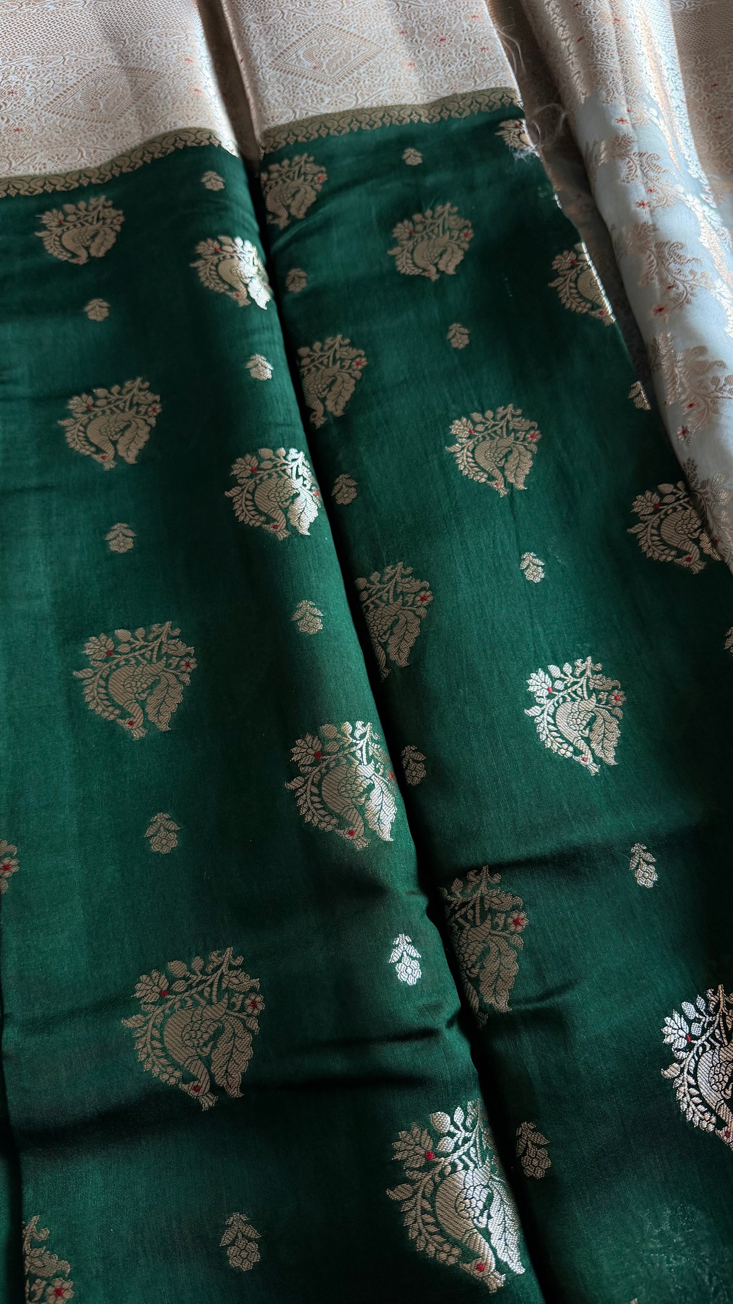 LABH-UG01  DEEP GREEN PURE RAW MANGO SILK SAREE.