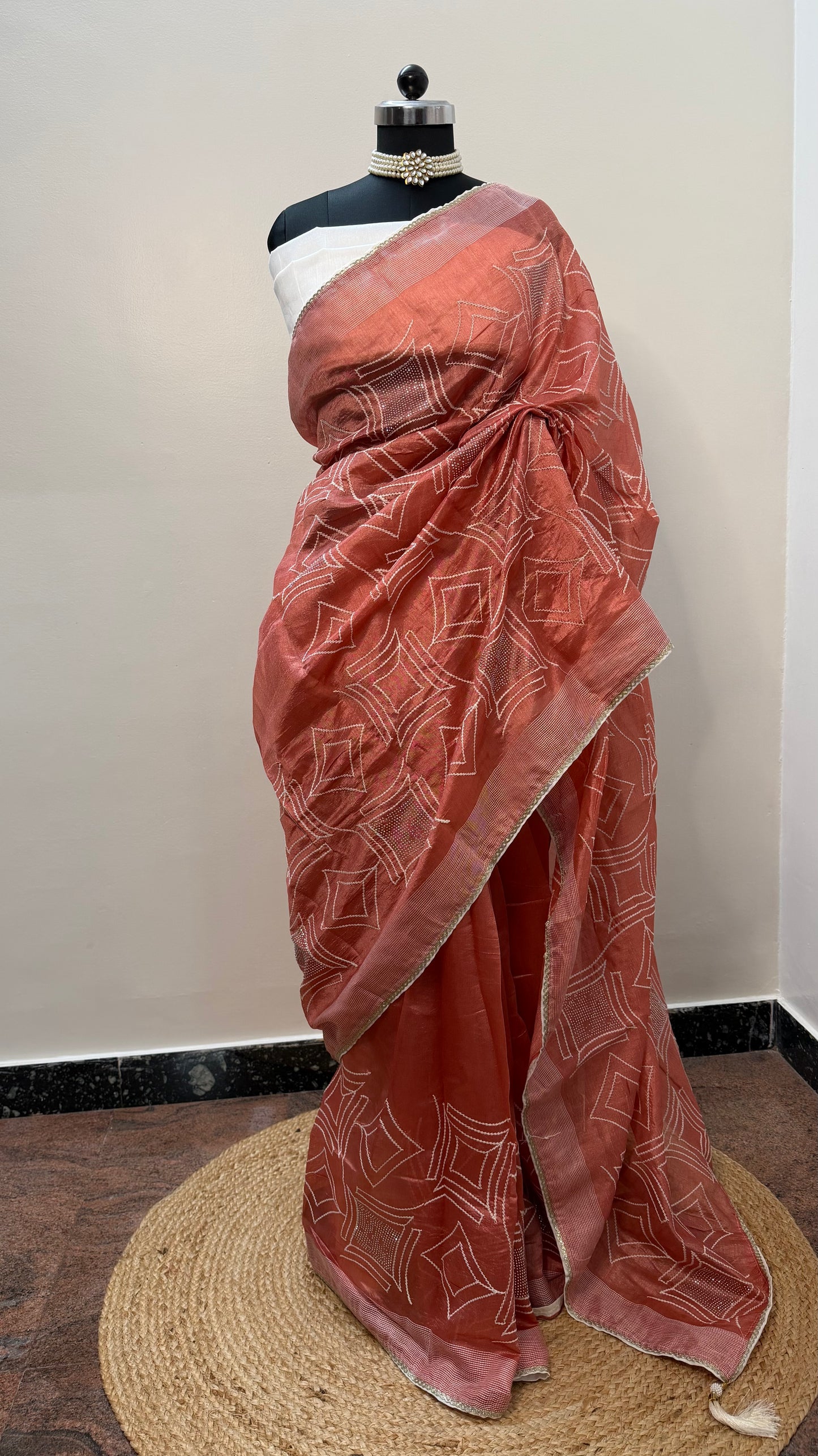 PEACH SEMI TUSSAR SAREE WITH WHITE BLOUSE.