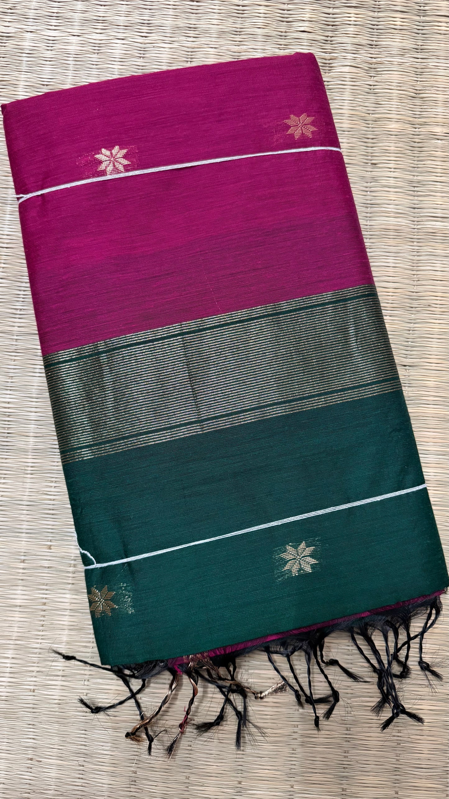 Rani Pink & Bottle Green Maheshwari Cotton.