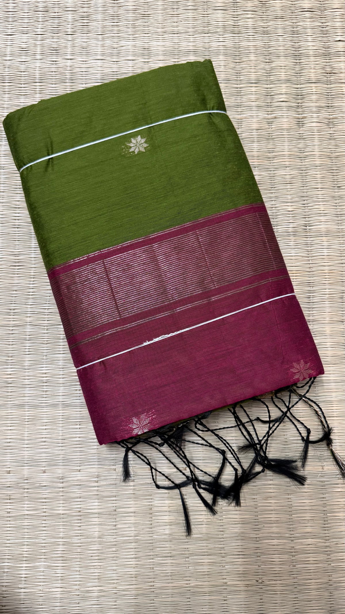 Green & Dark Pink Maheshwari Cotton.