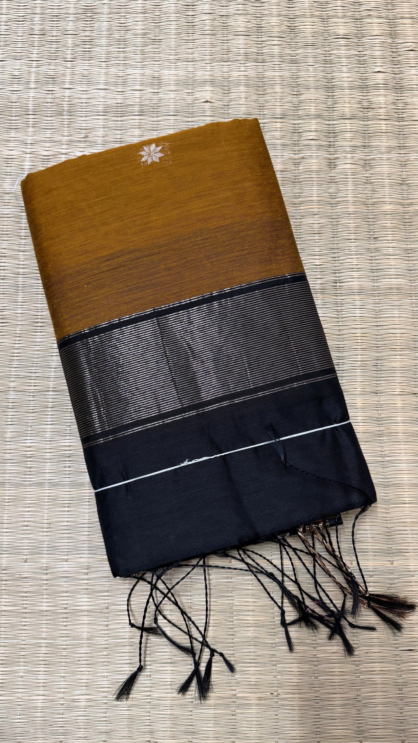 Golden Yellow & Black Maheshwari Cotton.