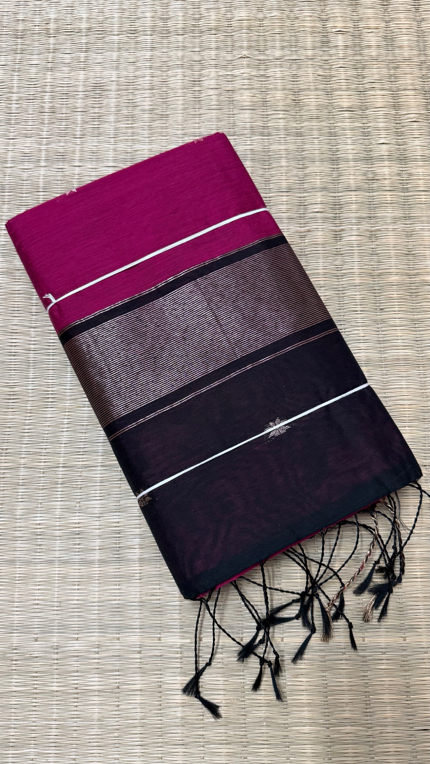 Rani Pink & Black Maheshwari Cotton.