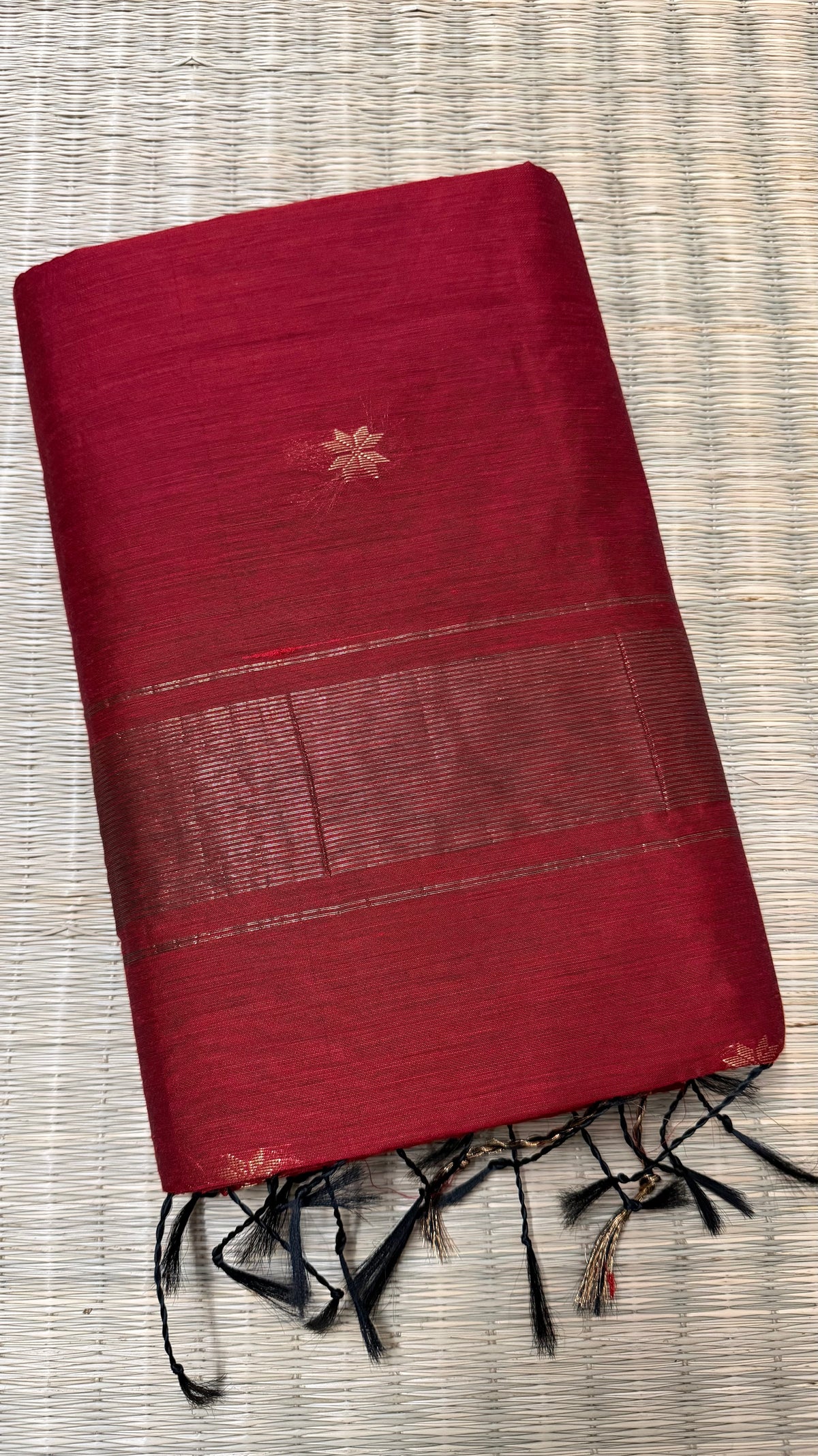 Red Maheshwari Cotton.