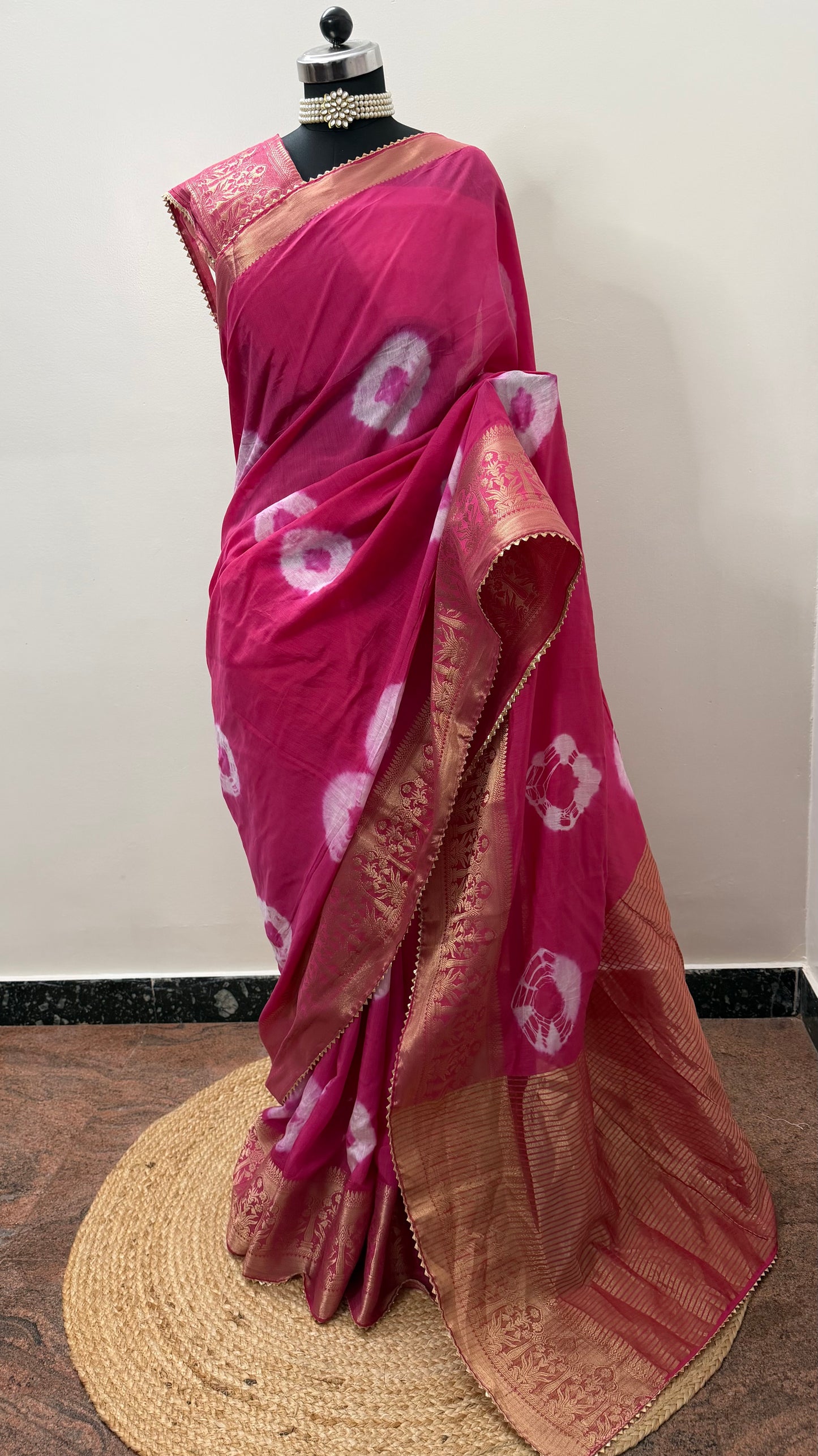 PINK SOFT MUSLIN COTTON WITH ZARI WEAVING