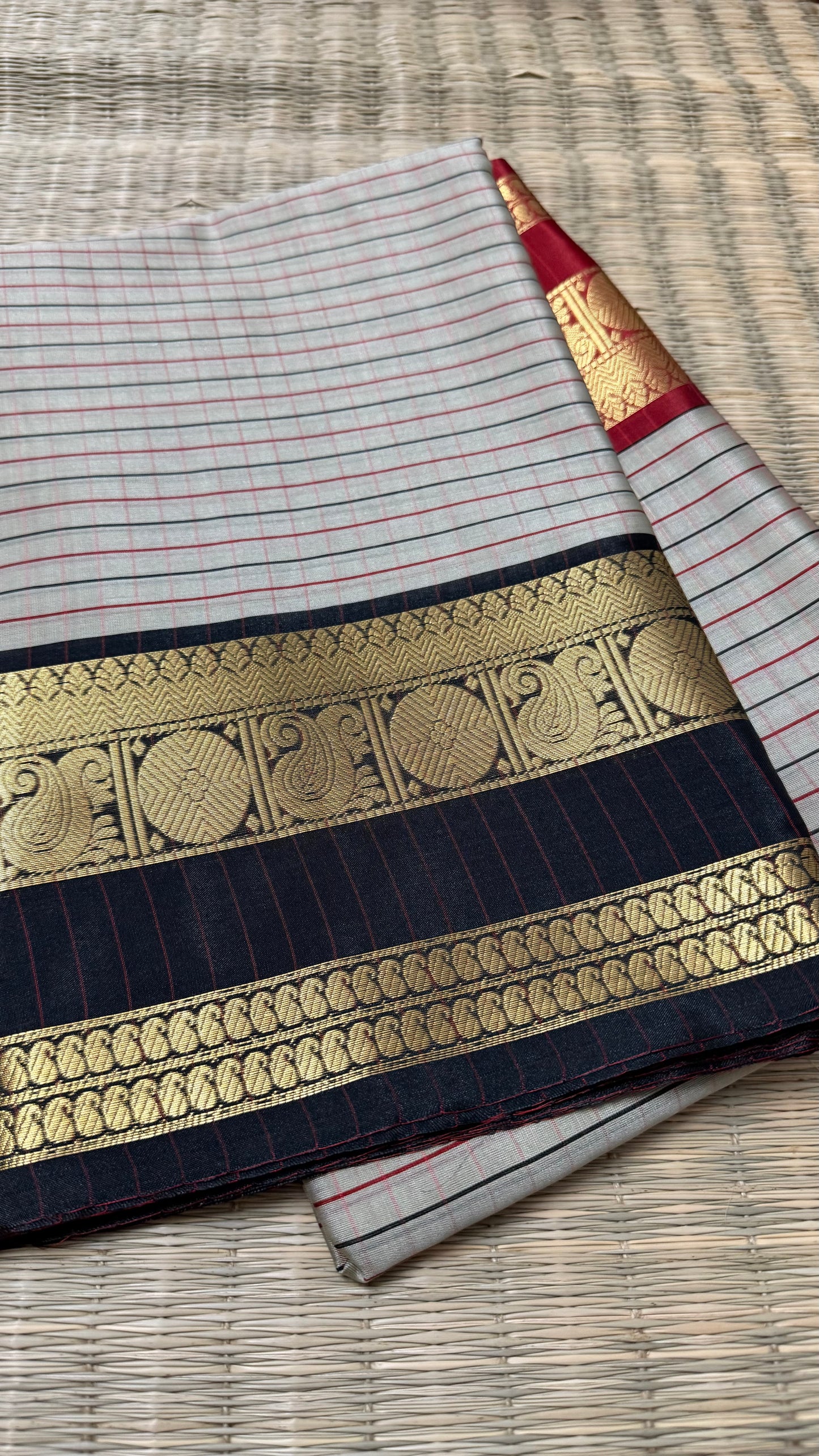 Semi Gadwal Ganga Januma Border Saree.