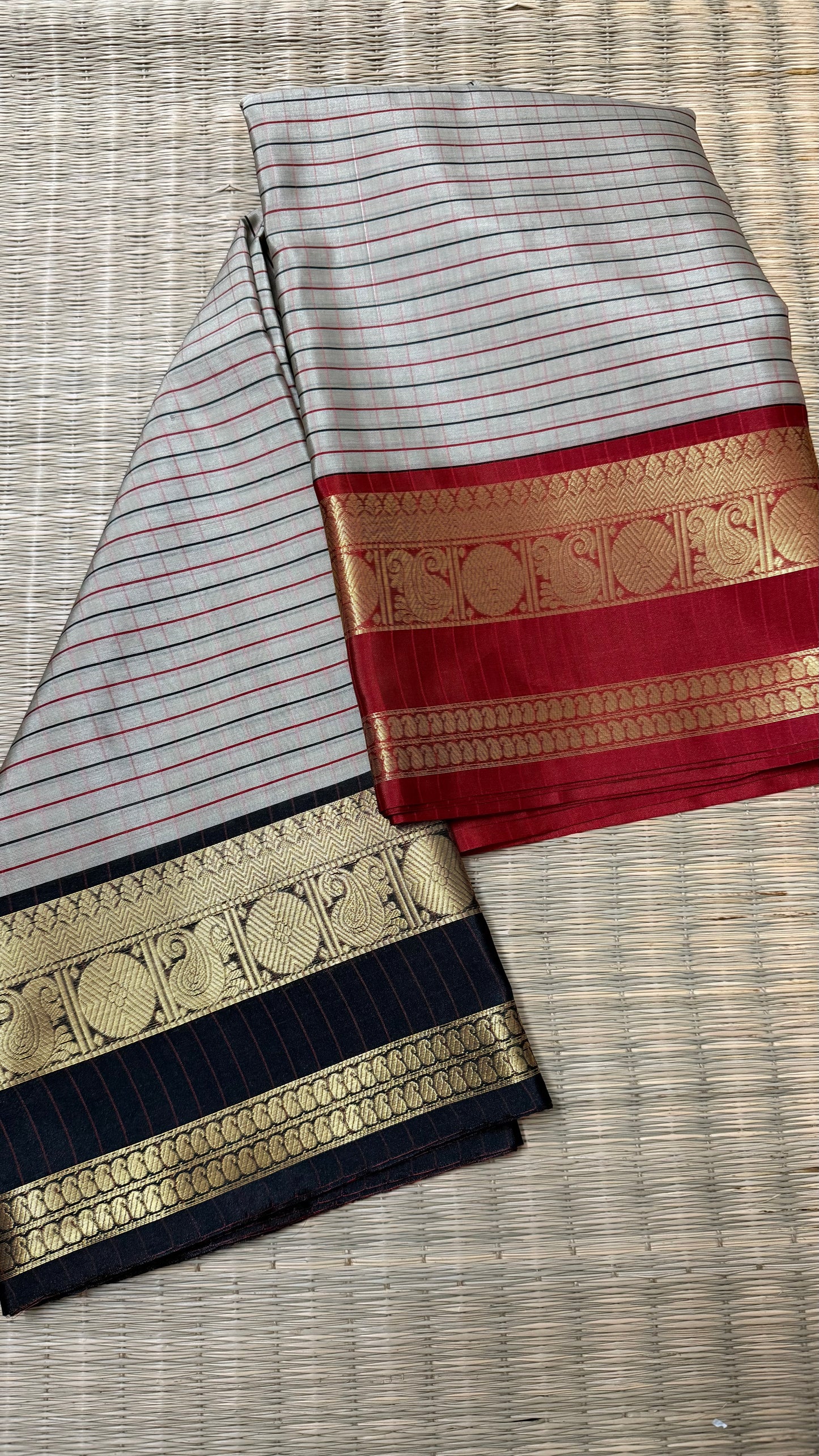 Semi Gadwal Ganga Januma Border Saree.