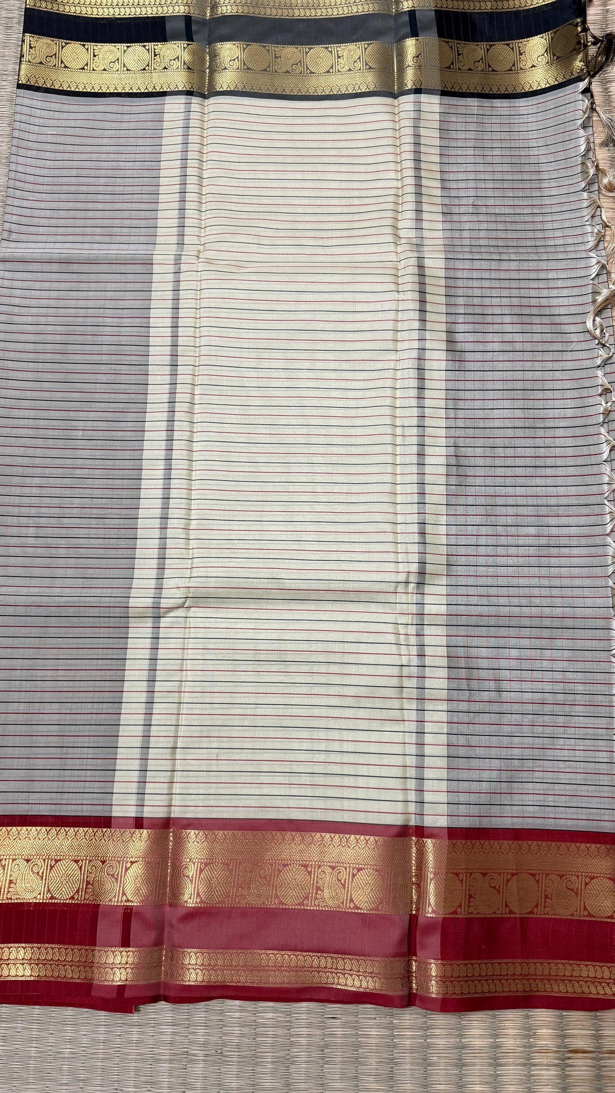 Semi Gadwal Ganga Januma Border Saree.